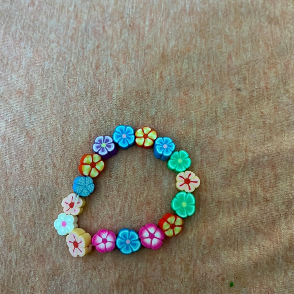 Size 5 - Picture 1 of 1